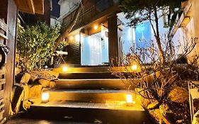 Jeong House